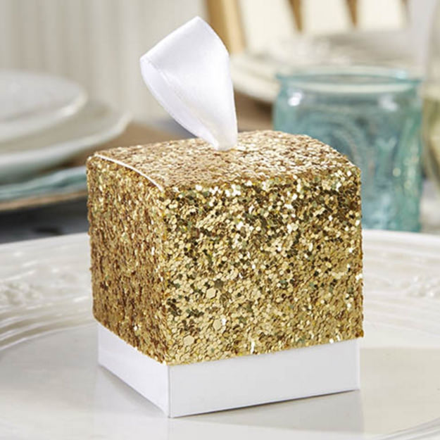 Picture of a Glittery Gold Favor Box.
