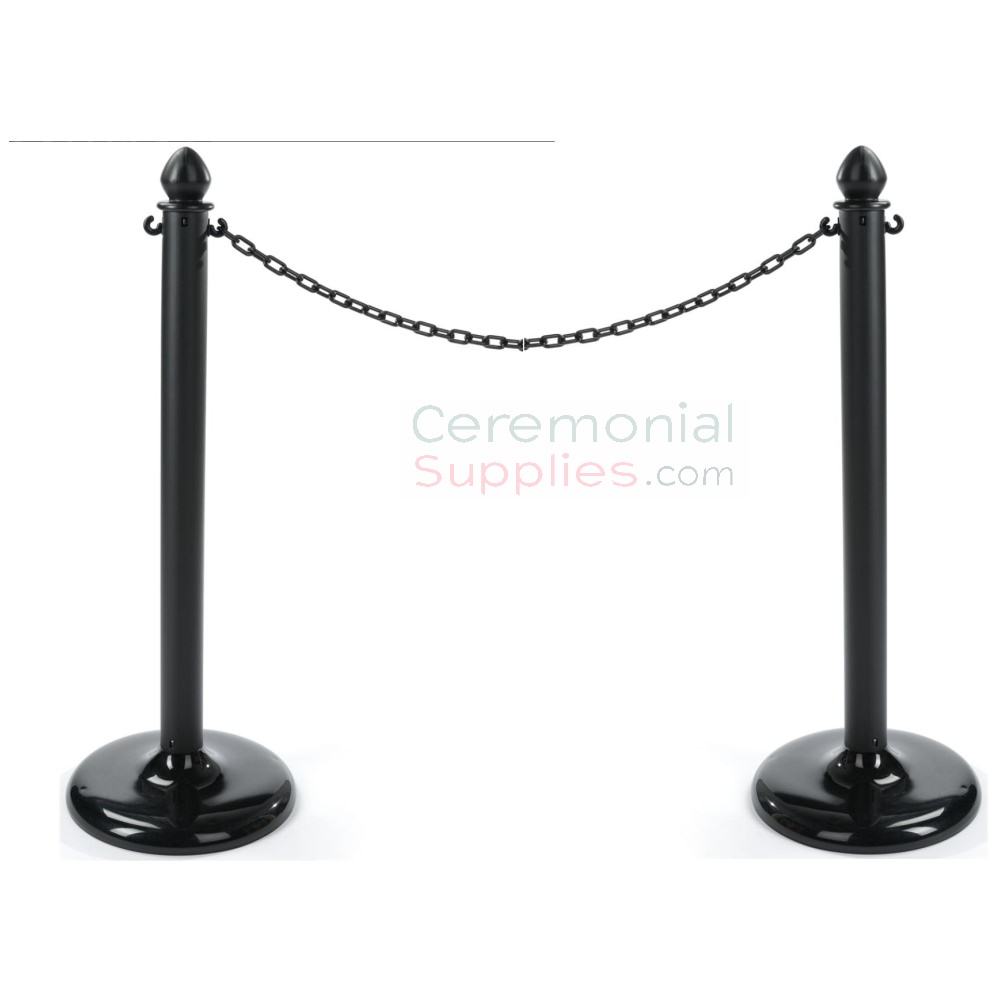 black hitching post stanchion with link chain